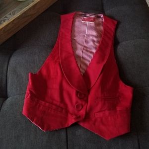 Red Vest from Spain